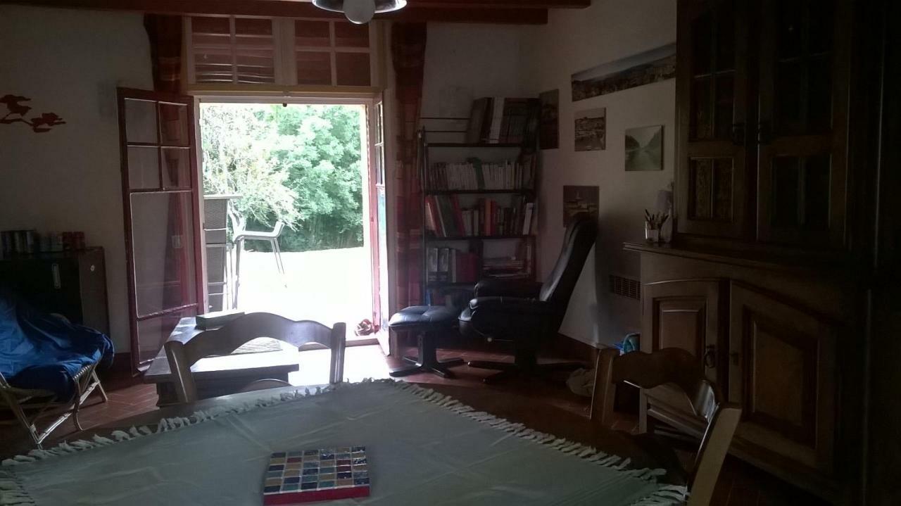 Holiday home Maison Champetre, Cheminees, Video Projecteur, Jeux